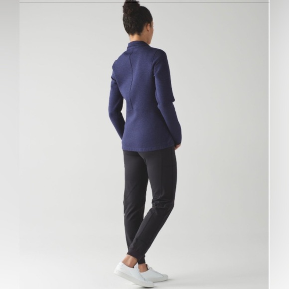 EUC • Lululemon Insculpt Jacket - Picture 2 of 15